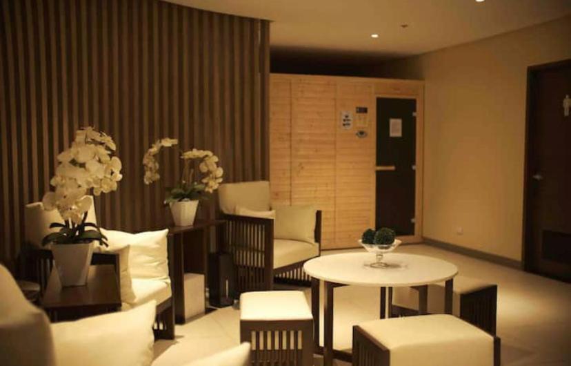 מנילה Classy 2Br Suite At Eastwood City With Pool And City Skyline View מראה חיצוני תמונה