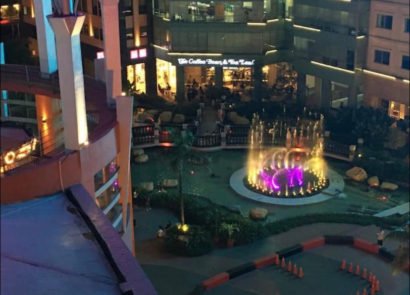 מנילה Classy 2Br Suite At Eastwood City With Pool And City Skyline View מראה חיצוני תמונה