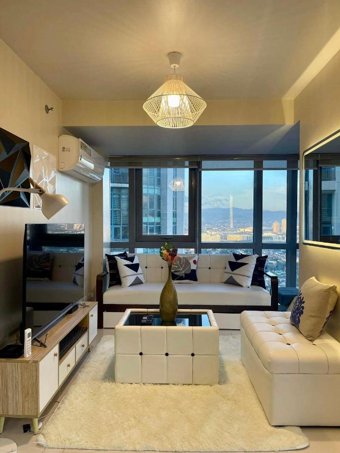מנילה Classy 2Br Suite At Eastwood City With Pool And City Skyline View מראה חיצוני תמונה